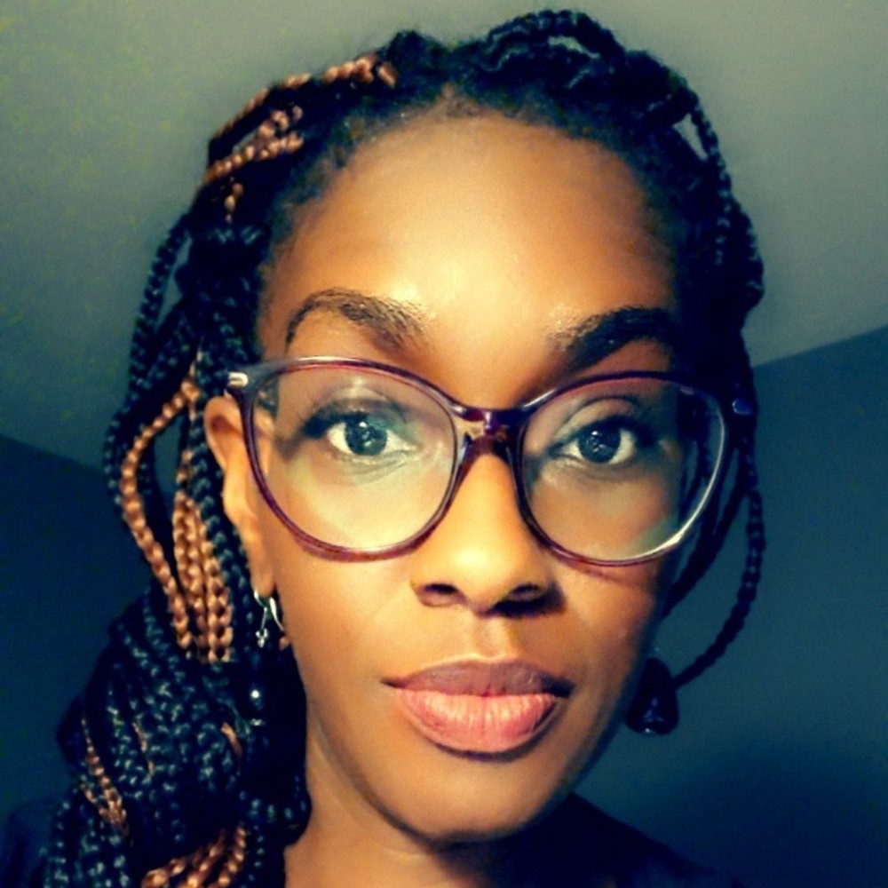 Meet your Posher, Celia